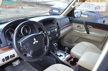 Позашляховик / Кросовер Mitsubishi Pajero Wagon 2007 в 