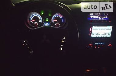 Позашляховик / Кросовер Mitsubishi Pajero Wagon 2010 в 