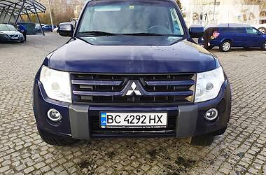 Позашляховик / Кросовер Mitsubishi Pajero Wagon 2010 в 