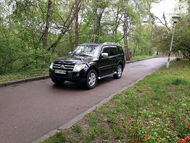 Позашляховик / Кросовер Mitsubishi Pajero Wagon 2008 в Житомирі