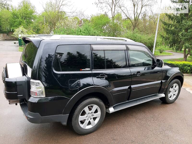 Позашляховик / Кросовер Mitsubishi Pajero Wagon 2008 в Житомирі