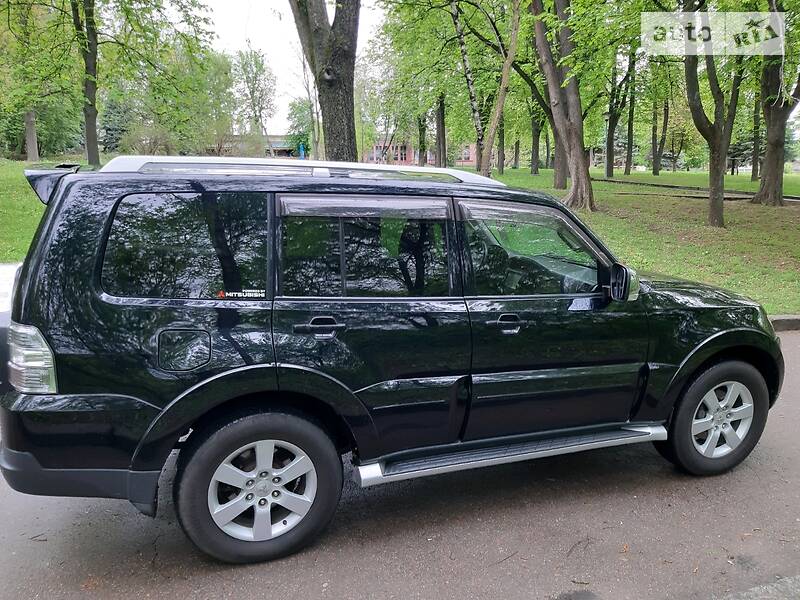 Позашляховик / Кросовер Mitsubishi Pajero Wagon 2008 в Житомирі