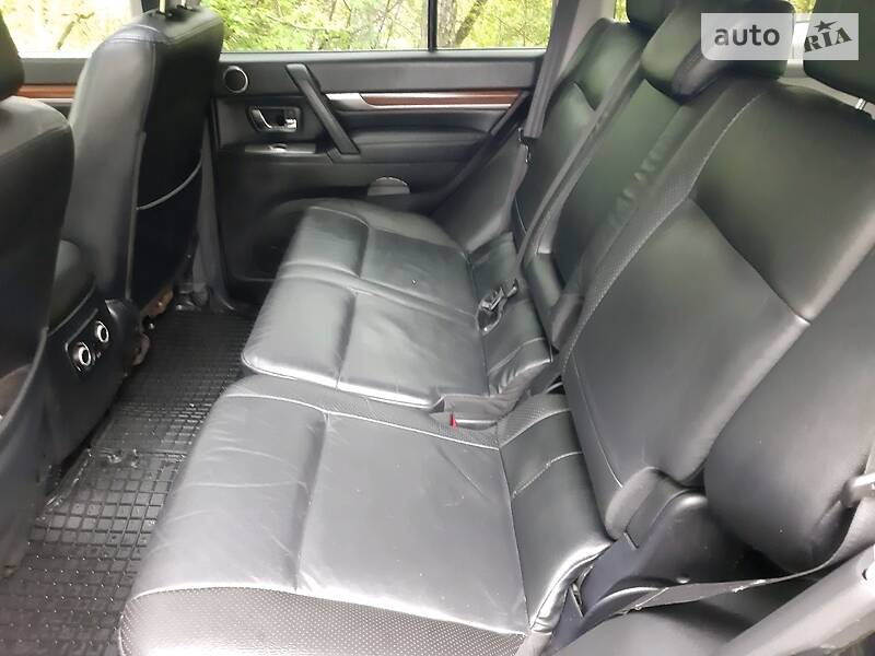 Позашляховик / Кросовер Mitsubishi Pajero Wagon 2008 в Житомирі