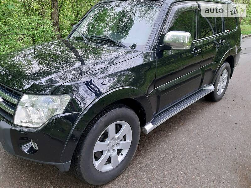 Позашляховик / Кросовер Mitsubishi Pajero Wagon 2008 в Житомирі