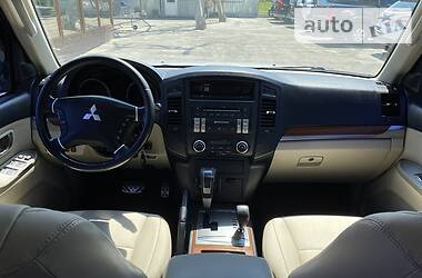 Позашляховик / Кросовер Mitsubishi Pajero Wagon 2007 в 