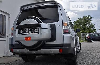 Позашляховик / Кросовер Mitsubishi Pajero Wagon 2007 в 