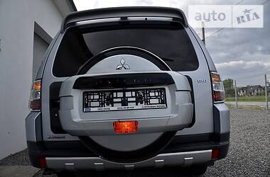 Позашляховик / Кросовер Mitsubishi Pajero Wagon 2007 в 
