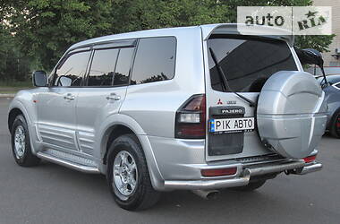 Позашляховик / Кросовер Mitsubishi Pajero Wagon 2001 в Києві