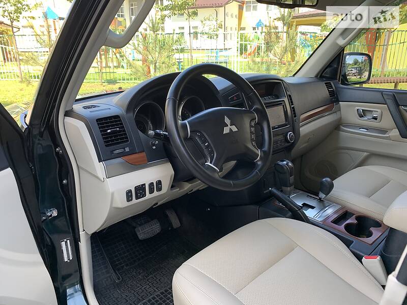 Позашляховик / Кросовер Mitsubishi Pajero Wagon 2008 в Івано-Франківську