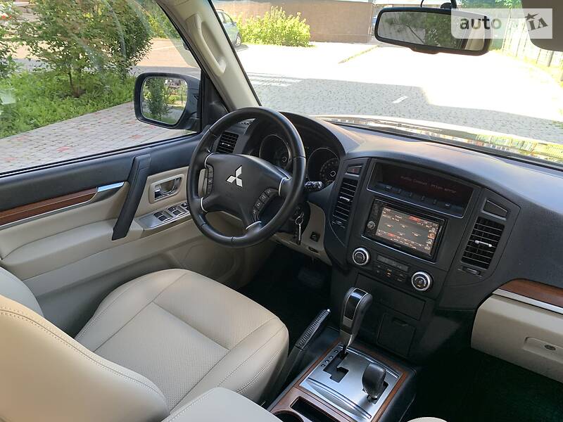 Позашляховик / Кросовер Mitsubishi Pajero Wagon 2008 в Івано-Франківську