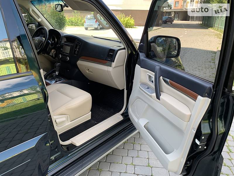 Позашляховик / Кросовер Mitsubishi Pajero Wagon 2008 в Івано-Франківську
