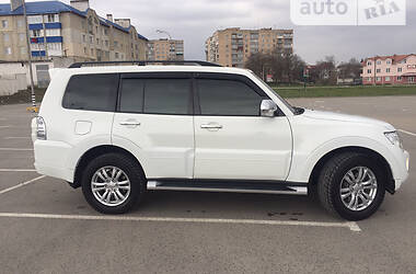 Внедорожник / Кроссовер Mitsubishi Pajero Wagon 2013 в Каменец-Подольском