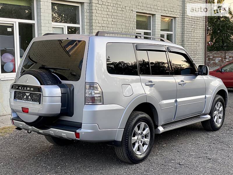 Универсал Mitsubishi Pajero Wagon 2011 в Киеве