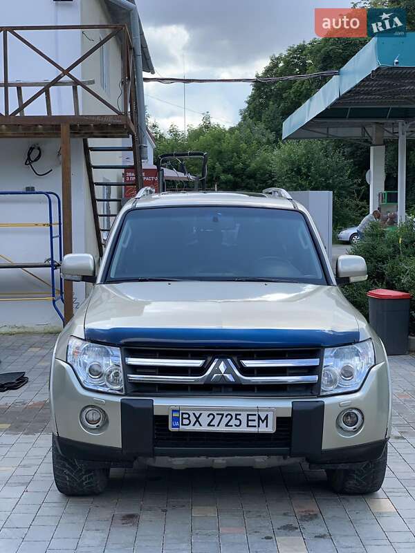 Mitsubishi Pajero Wagon 2008