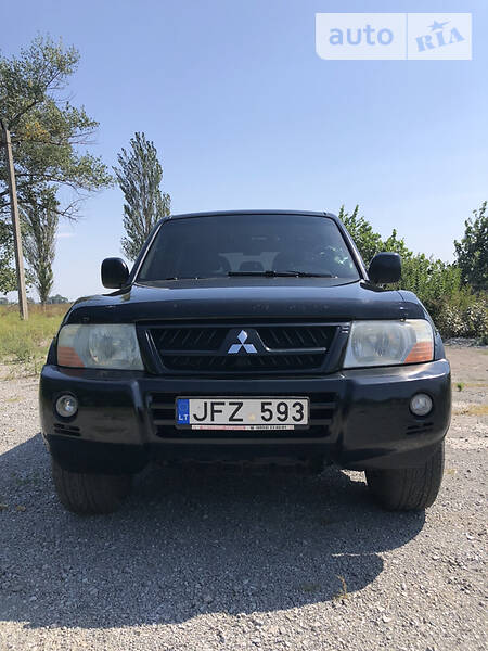 Mitsubishi Pajero Wagon