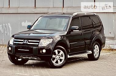 Позашляховик / Кросовер Mitsubishi Pajero Wagon 2009 в Одесі