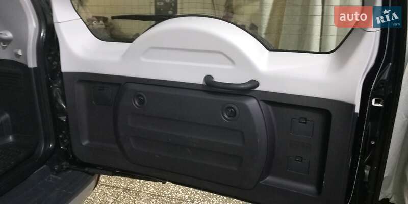 Позашляховик / Кросовер Mitsubishi Pajero Wagon 2011 в Харкові