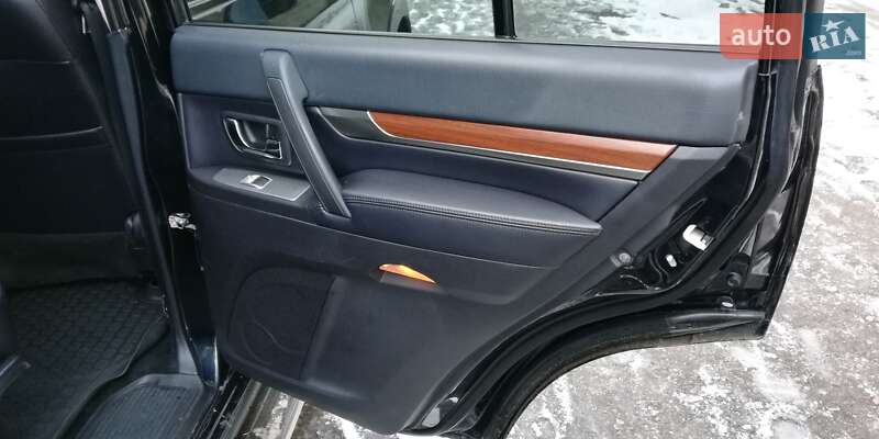 Позашляховик / Кросовер Mitsubishi Pajero Wagon 2011 в Харкові