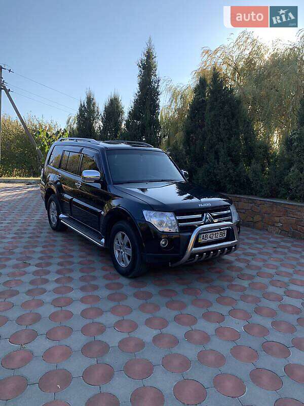 Внедорожник / Кроссовер Mitsubishi Pajero Wagon 2008 в 