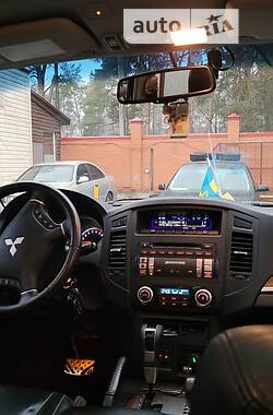 Внедорожник / Кроссовер Mitsubishi Pajero Wagon 2008 в Тячеве