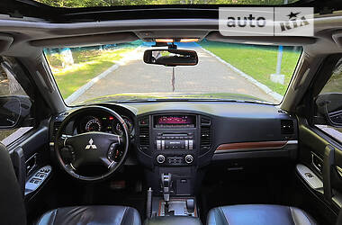 Внедорожник / Кроссовер Mitsubishi Pajero Wagon 2009 в Черновцах