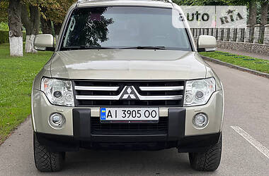 Внедорожник / Кроссовер Mitsubishi Pajero Wagon 2008 в 