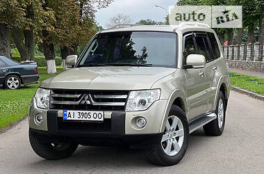 Внедорожник / Кроссовер Mitsubishi Pajero Wagon 2008 в 