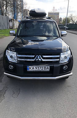 Внедорожник / Кроссовер Mitsubishi Pajero Wagon 2007 в 