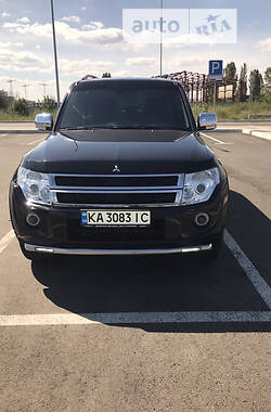 Универсал Mitsubishi Pajero Wagon 2013 в Киеве