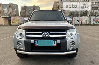 Внедорожник / Кроссовер Mitsubishi Pajero Wagon 2008 в Киеве