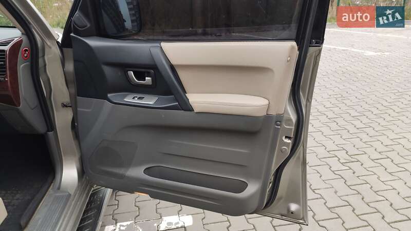 Позашляховик / Кросовер Mitsubishi Pajero Wagon 2006 в Шацьку