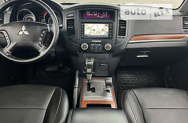 Внедорожник / Кроссовер Mitsubishi Pajero Wagon 2008 в 