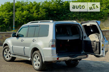 Внедорожник / Кроссовер Mitsubishi Pajero Wagon 2007 в 