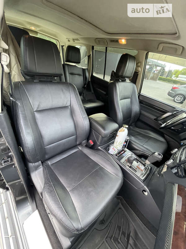 Позашляховик / Кросовер Mitsubishi Pajero Wagon 2013 в Дніпрі