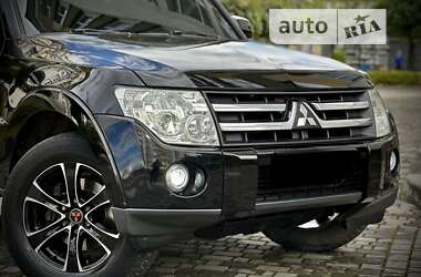 Внедорожник / Кроссовер Mitsubishi Pajero Wagon 2008 в 