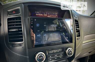 Внедорожник / Кроссовер Mitsubishi Pajero Wagon 2008 в 