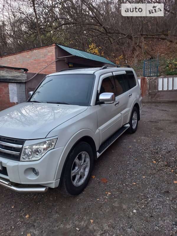 Внедорожник / Кроссовер Mitsubishi Pajero Wagon 2007 в Полтаве