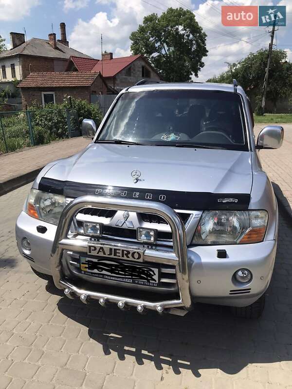 Внедорожник / Кроссовер Mitsubishi Pajero Wagon 2006 в Львове