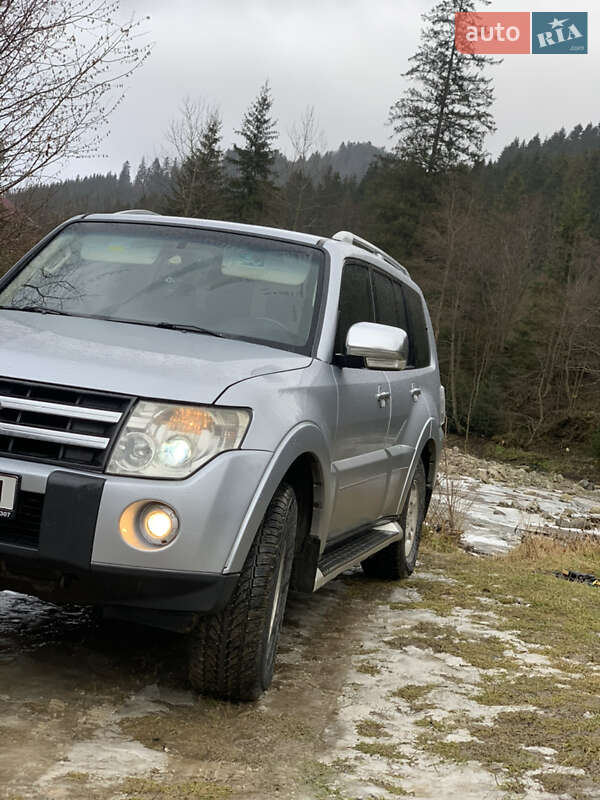 Внедорожник / Кроссовер Mitsubishi Pajero Wagon 2007 в Тернополе