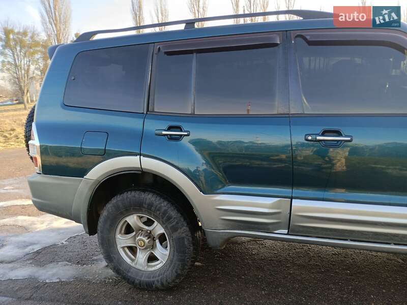 Внедорожник / Кроссовер Mitsubishi Pajero Wagon 2001 в Тростянце