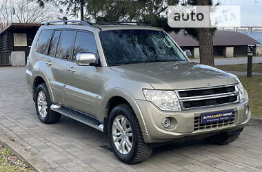 Внедорожник / Кроссовер Mitsubishi Pajero Wagon 2014 в Днепре