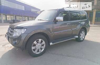 Внедорожник / Кроссовер Mitsubishi Pajero Wagon 2012 в Полтаве