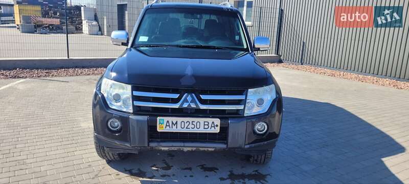 Внедорожник / Кроссовер Mitsubishi Pajero Wagon 2008 в Житомире фото Внедорожник / Кроссовер Mitsubishi Pajero Wagon 2008 в Житомире