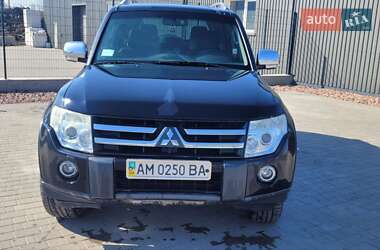Внедорожник / Кроссовер Mitsubishi Pajero Wagon 2008 в 
