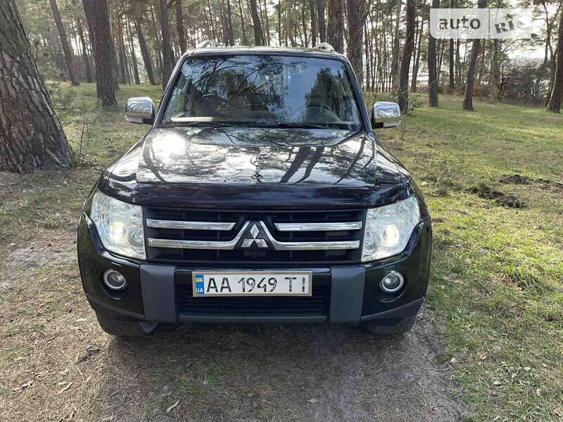 Внедорожник / Кроссовер Mitsubishi Pajero Wagon 2008 в Тернополе