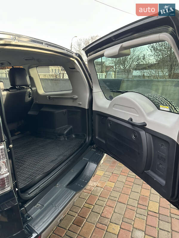 Внедорожник / Кроссовер Mitsubishi Pajero Wagon 2010 в Нежине