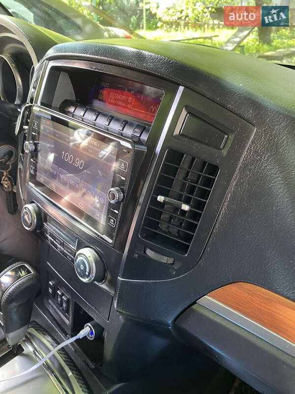 Внедорожник / Кроссовер Mitsubishi Pajero Wagon 2008 в Ужгороде