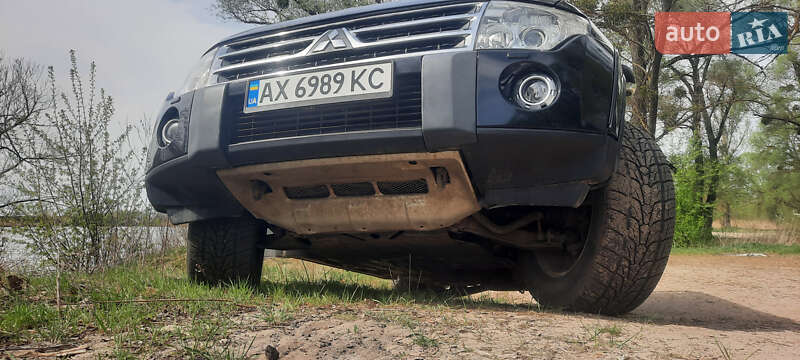 Внедорожник / Кроссовер Mitsubishi Pajero Wagon 2008 в Харькове