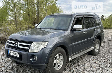 Позашляховик / Кросовер Mitsubishi Pajero Wagon 2007 в Києві