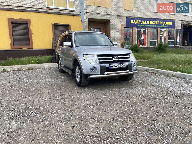 Внедорожник / Кроссовер Mitsubishi Pajero Wagon 2008 в Вишневом